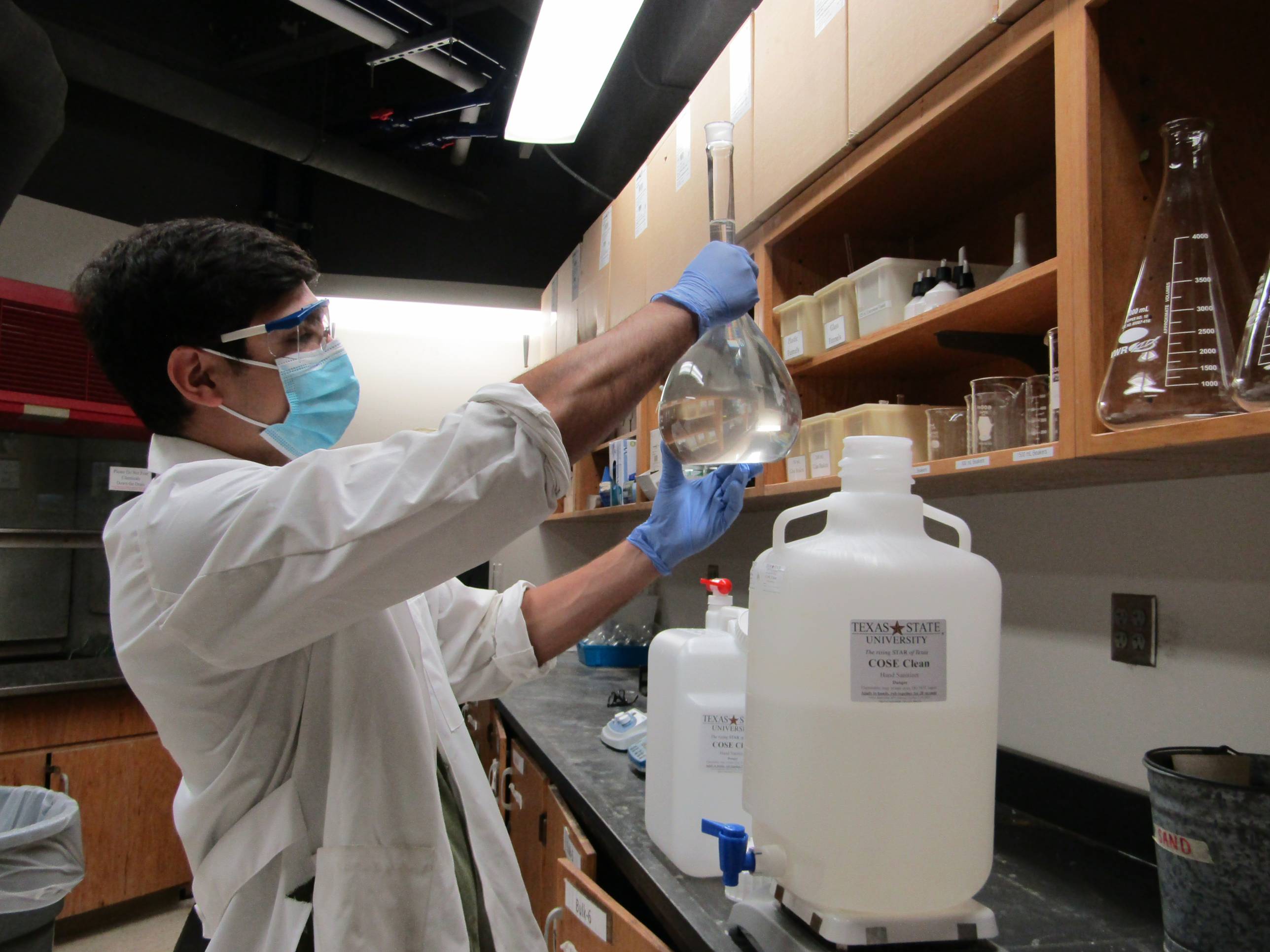 Cleaning Laboratory Glassware Chemistry And Biochemistry Texas State